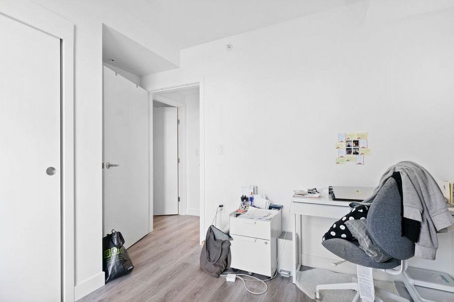 205 8188 Fraser Street Vancouver, BC - 21