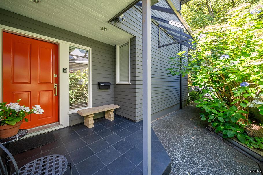 1744 W 14th Avenue Vancouver, BC - 5