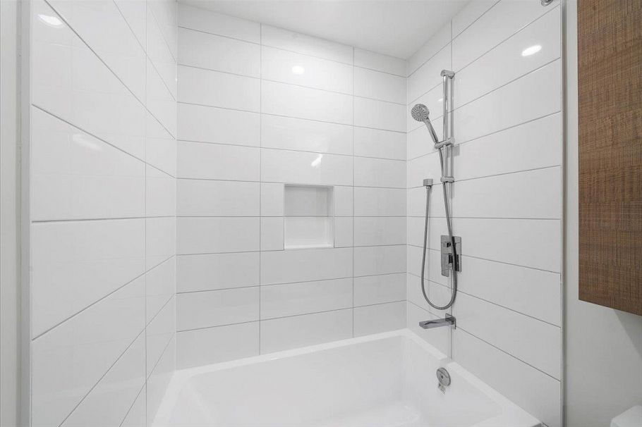 4002 2186 Gilmore Avenue Burnaby, BC - 16