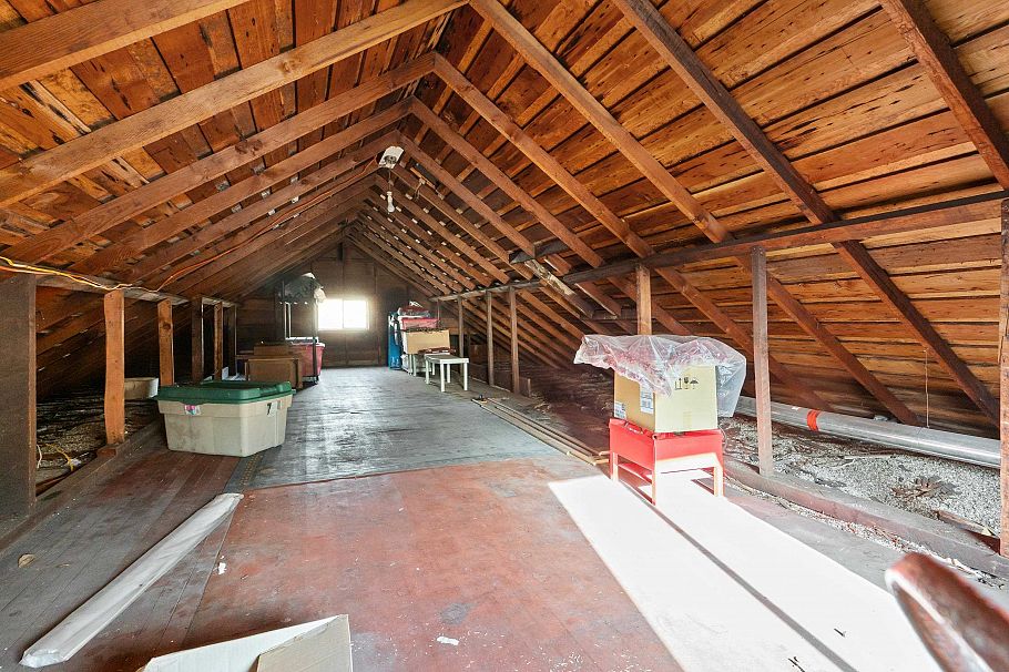 2240 E 6th Avenue Vancouver, BC - 19