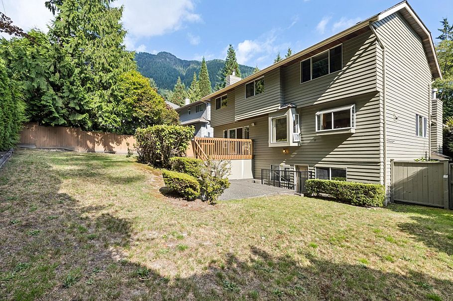 5685 Nancy Greene Way North Vancouver, BC - 39