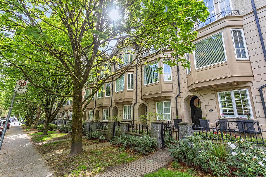 930 W 13th Avenue Vancouver, BC - 1