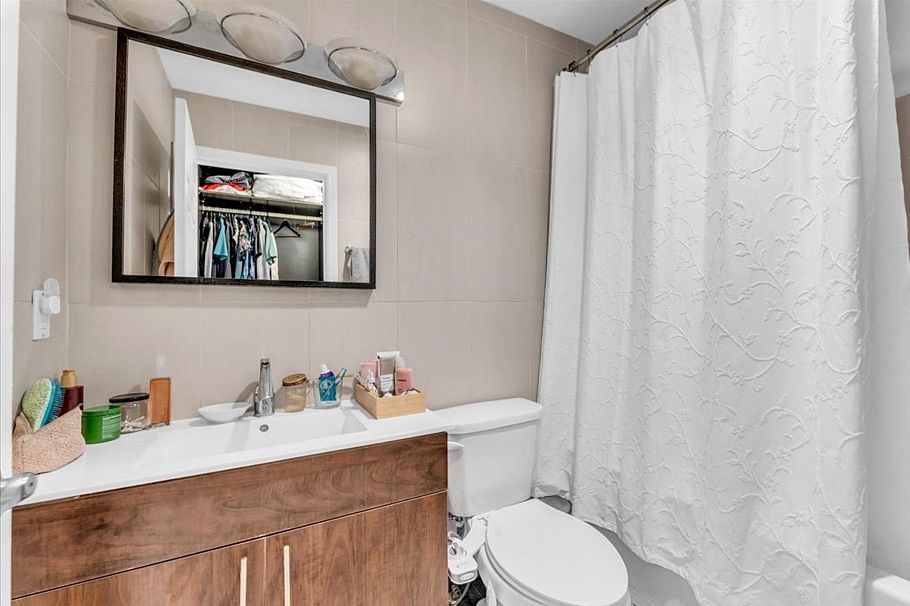 307 876 W 16th Avenue Vancouver, BC - 15