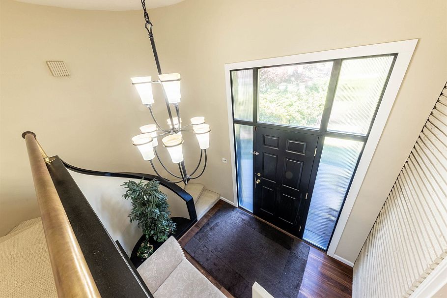 4393 Puget Drive Vancouver, BC - 8