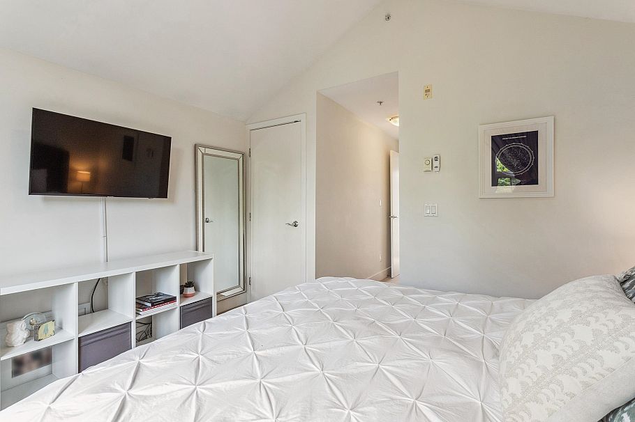 930 W 13th Avenue Vancouver, BC - 15