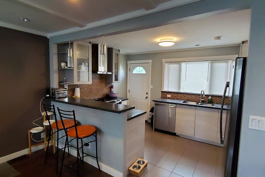 532 E 5th Street North Vancouver, BC - 4