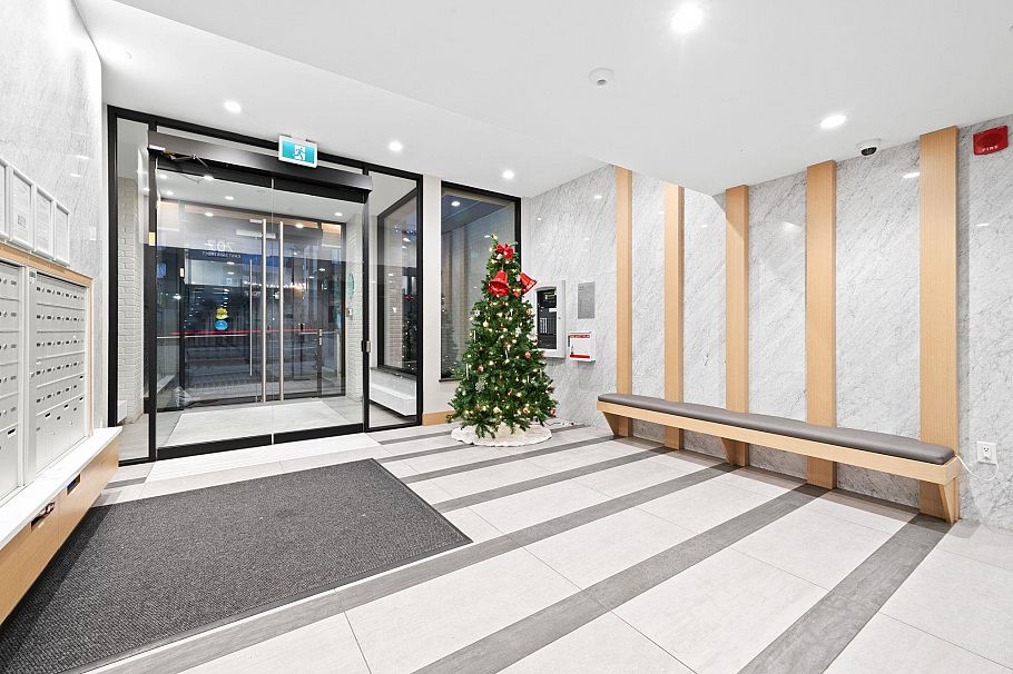 304 707 E 3rd Street North Vancouver, BC - 26