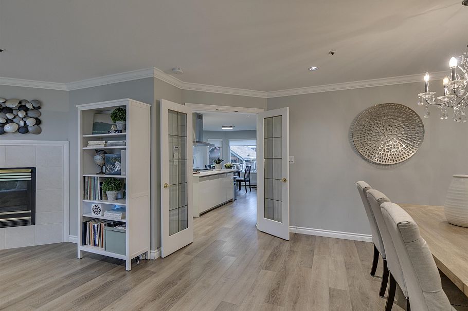 4560 W 7th Avenue Vancouver, BC - 25