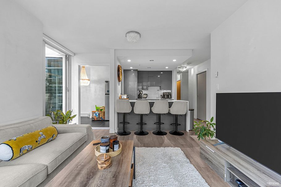 309 161 W Georgia Street Vancouver, BC - 11