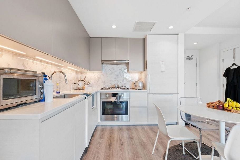 205 8188 Fraser Street Vancouver, BC - 6