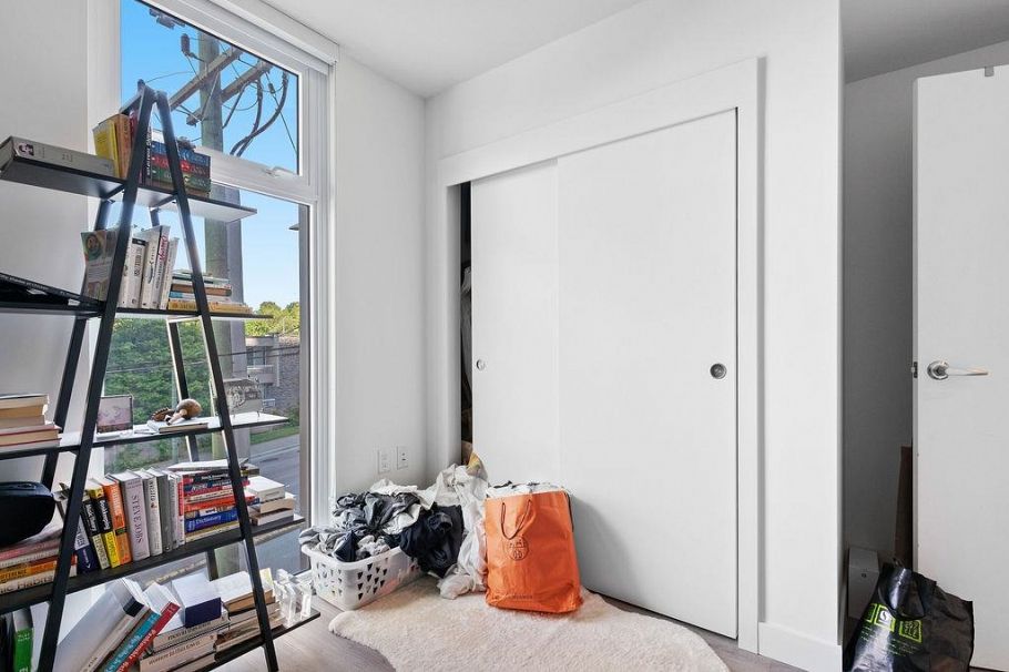 205 8188 Fraser Street Vancouver, BC - 20