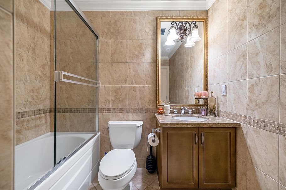 6261 Adera Street Vancouver, BC - 21