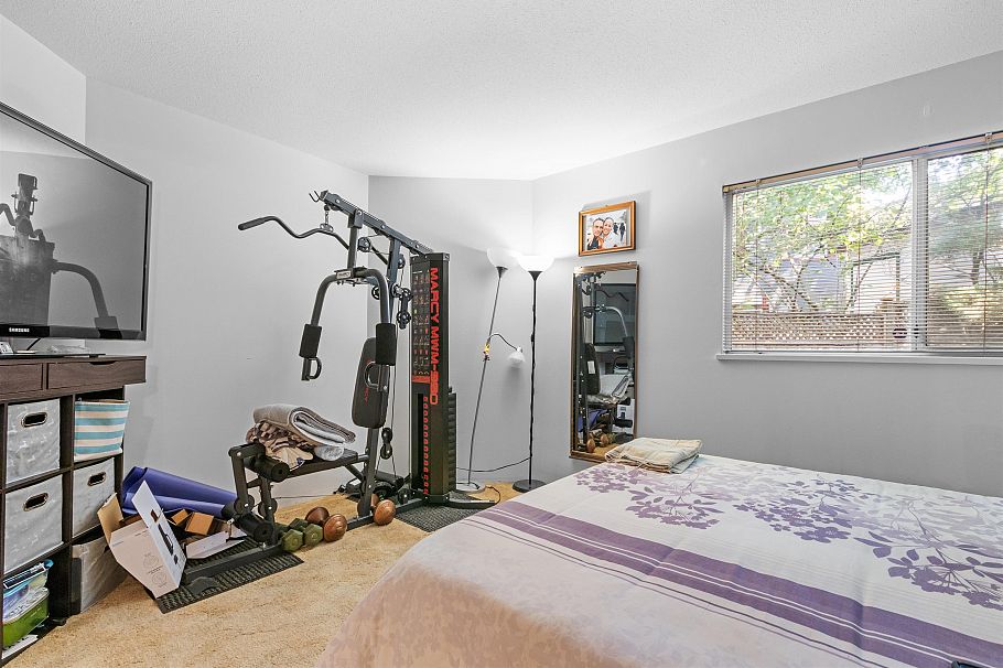 332 St. Patricks Avenue North Vancouver, BC - 21