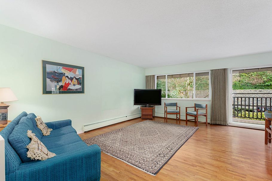 308 555 W 28th Street North Vancouver, BC - 2