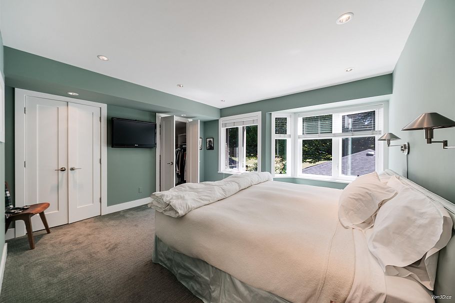 1744 W 14th Avenue Vancouver, BC - 21