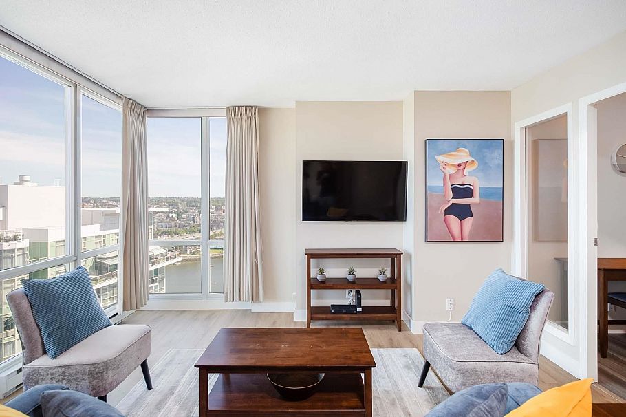 2907 193 Aquarius Mews Vancouver, BC - 3