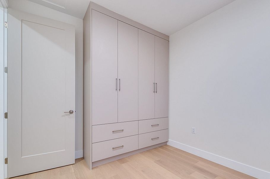 1 2945 E 44th Avenue Vancouver, BC - 20