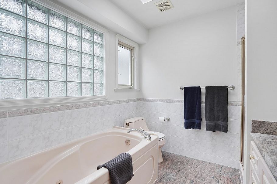 3263 W 38th Avenue Vancouver, BC - 19