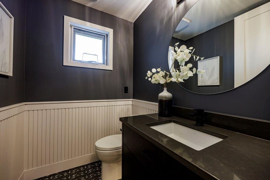 229 E 22nd Street North Vancouver, BC - 26