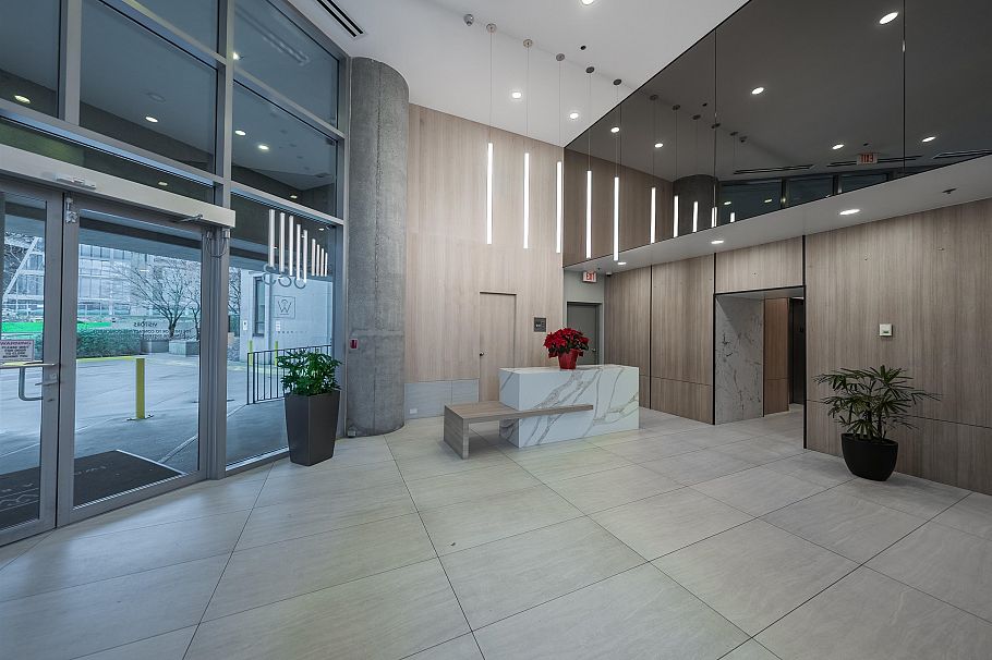 506 583 Beach Crescent Vancouver, BC - 1