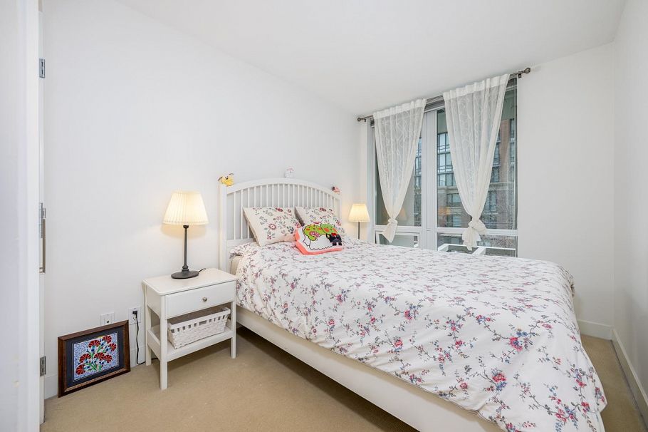 1051 Richards Street Vancouver, BC - 23