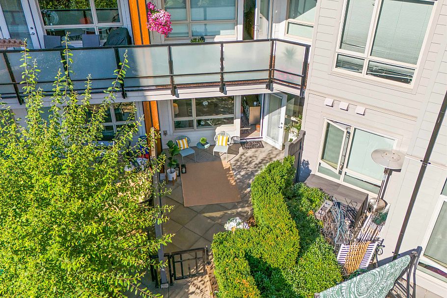 101 2632 Library Lane North Vancouver, BC - 31