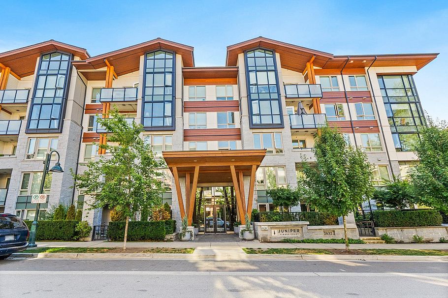 101 2632 Library Lane North Vancouver, BC - 38