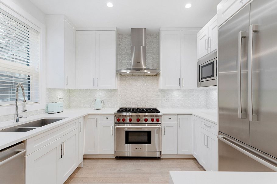 2008 Larson Road North Vancouver, BC - 10