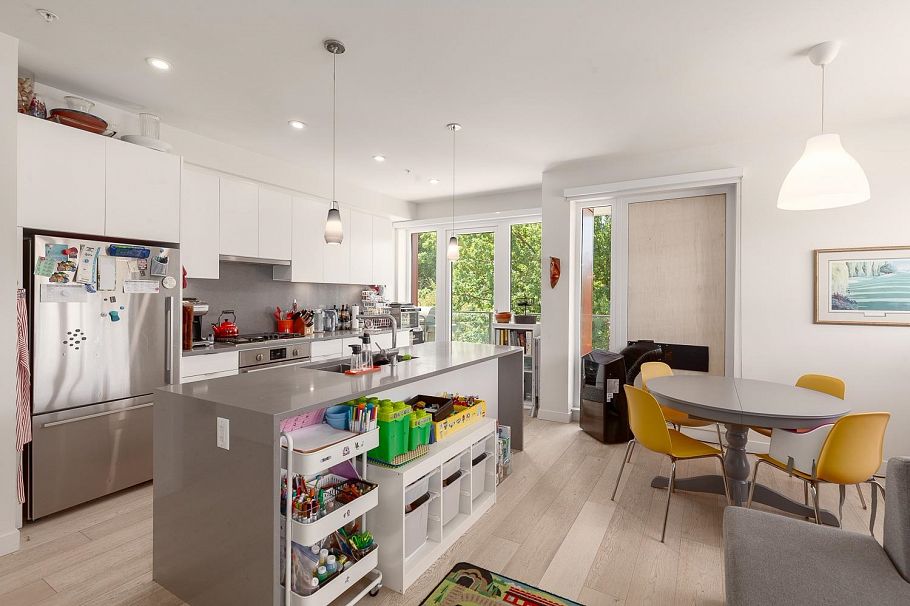 301 108 E 35th Avenue Vancouver, BC - 7