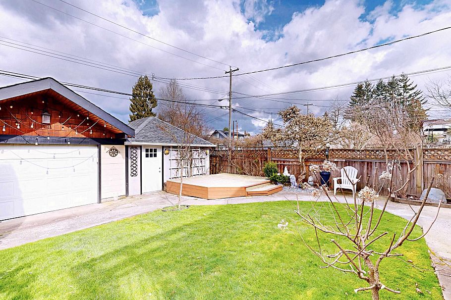 163 W 26th Avenue Vancouver, BC - 26