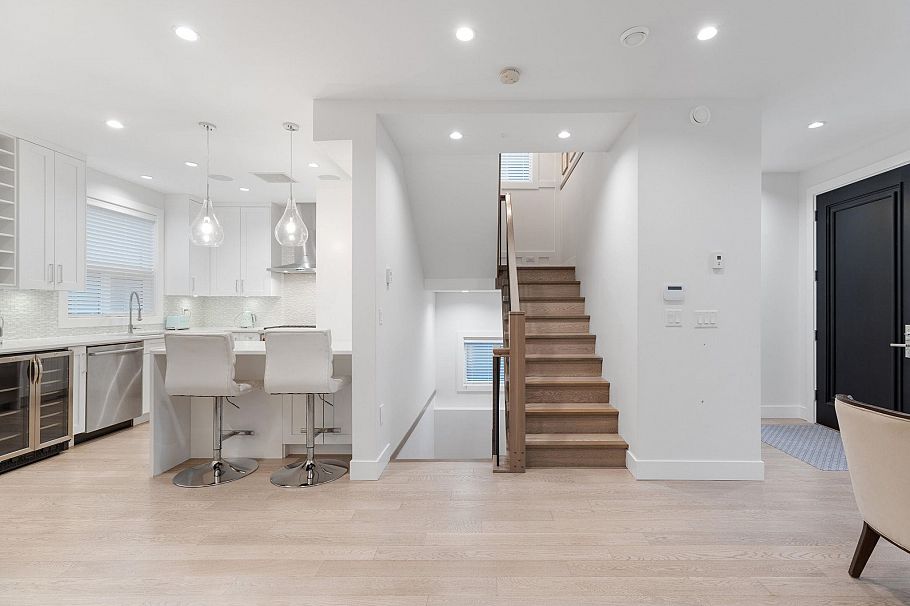 2008 Larson Road North Vancouver, BC - 11