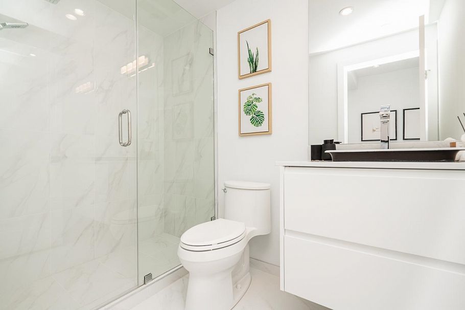 2 434 E 1st Street North Vancouver, BC - 23