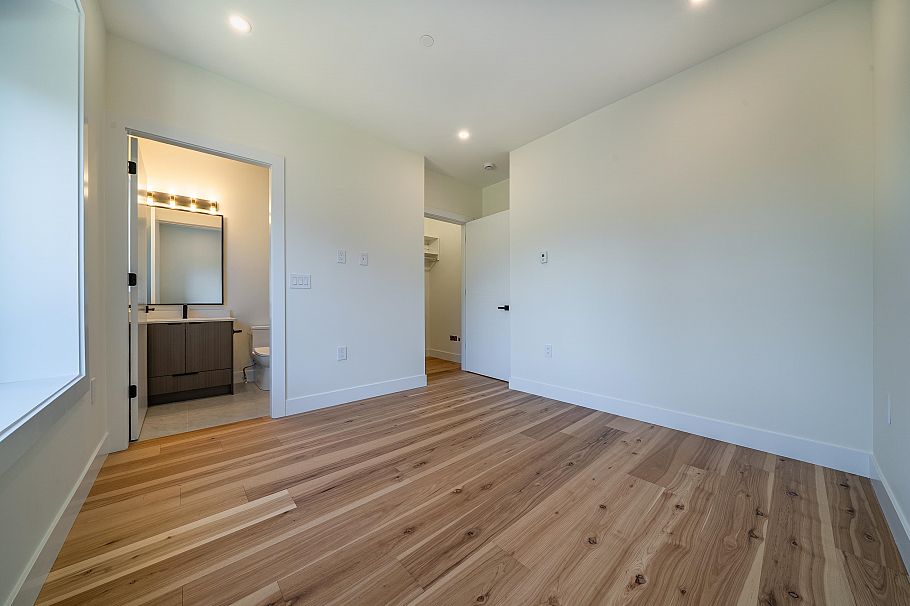 2837 W 31st Avenue Vancouver, BC - 35