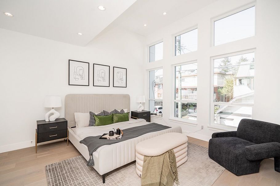 2 434 E 1st Street North Vancouver, BC - 9