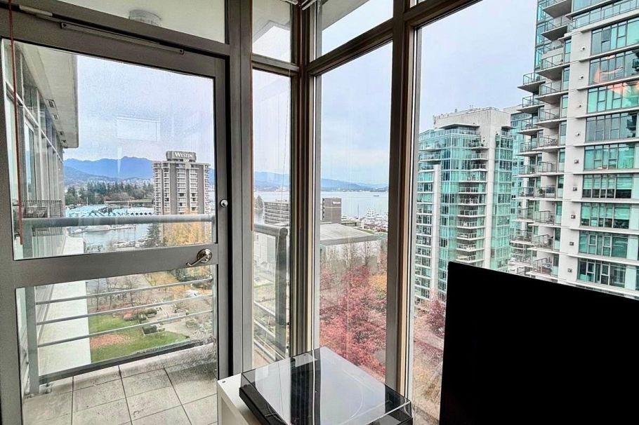 1204 1710 Bayshore Drive Vancouver, BC - 6