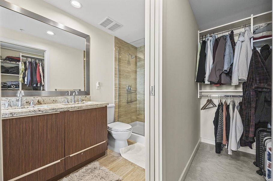 617 8677 Capstan Way Richmond, BC - 9