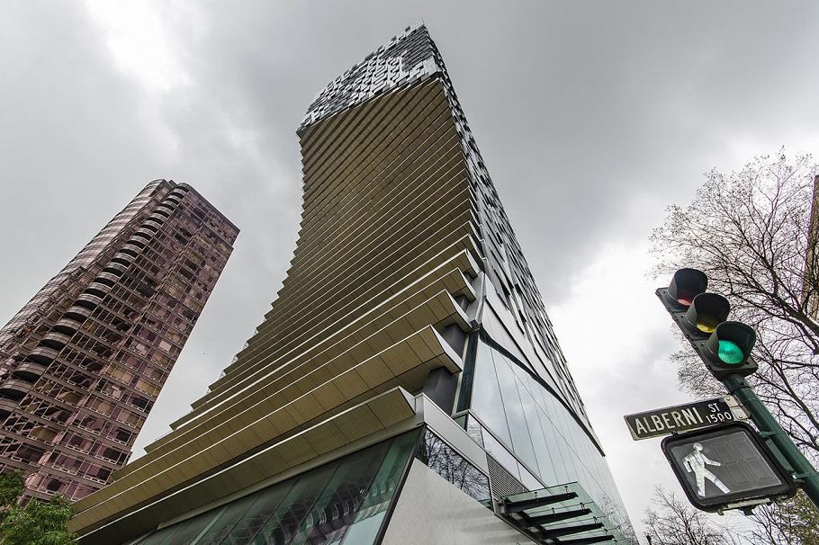 2205 1568 Alberni Street Vancouver, BC - 2