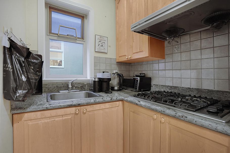 3263 W 38th Avenue Vancouver, BC - 13