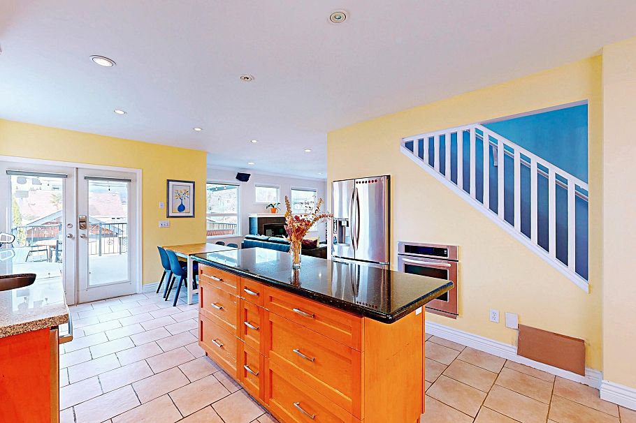 163 W 26th Avenue Vancouver, BC - 11