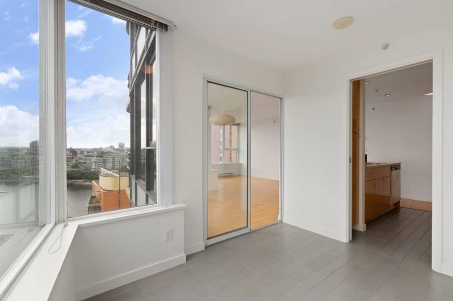 1902 33 Smithe Street Vancouver, BC - 12