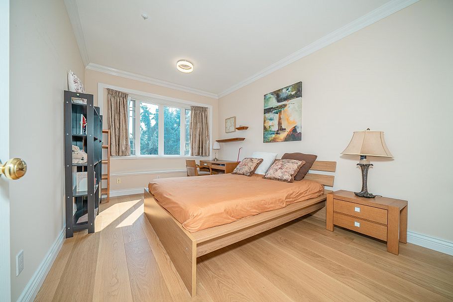 763 W 64th Avenue Vancouver, BC - 20