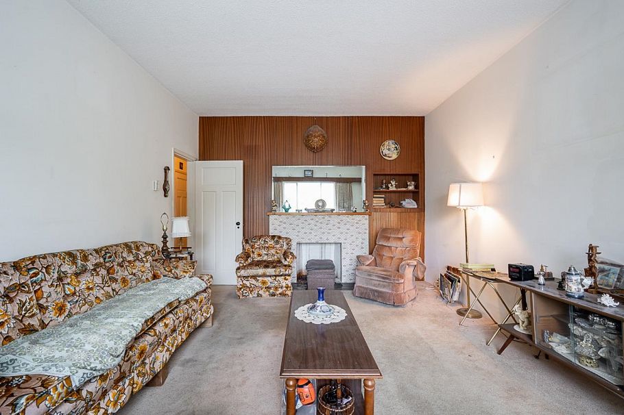 2554 Dundas Street Vancouver, BC - 3