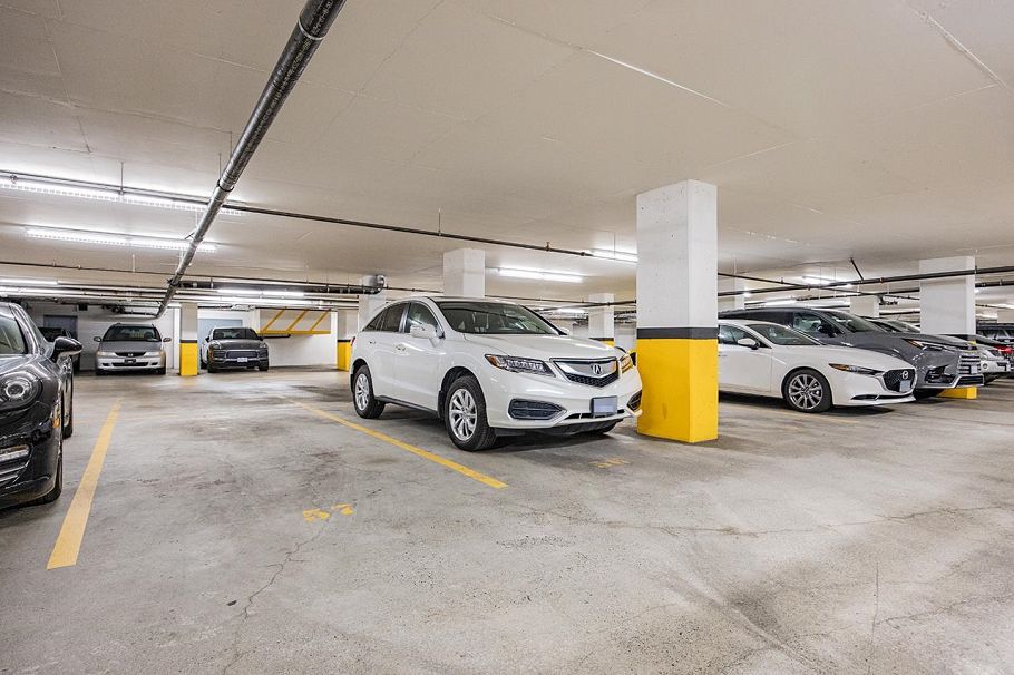 617 8677 Capstan Way Richmond, BC - 18