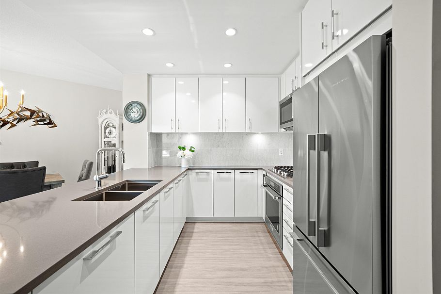 101 2632 Library Lane North Vancouver, BC - 5