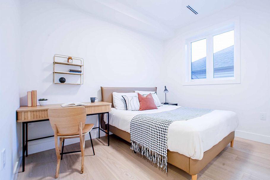 2 2785 W 21 Avenue Vancouver, BC - 20