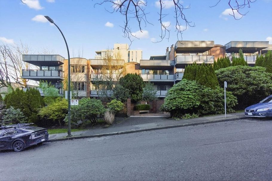 605 1405 W 15th Avenue Vancouver, BC - 2