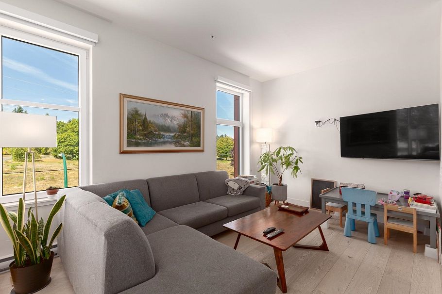 301 108 E 35th Avenue Vancouver, BC - 10