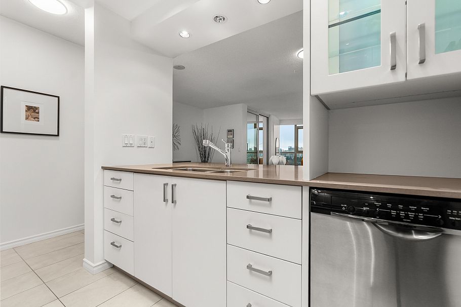 1603 388 Drake Street Vancouver, BC - 12