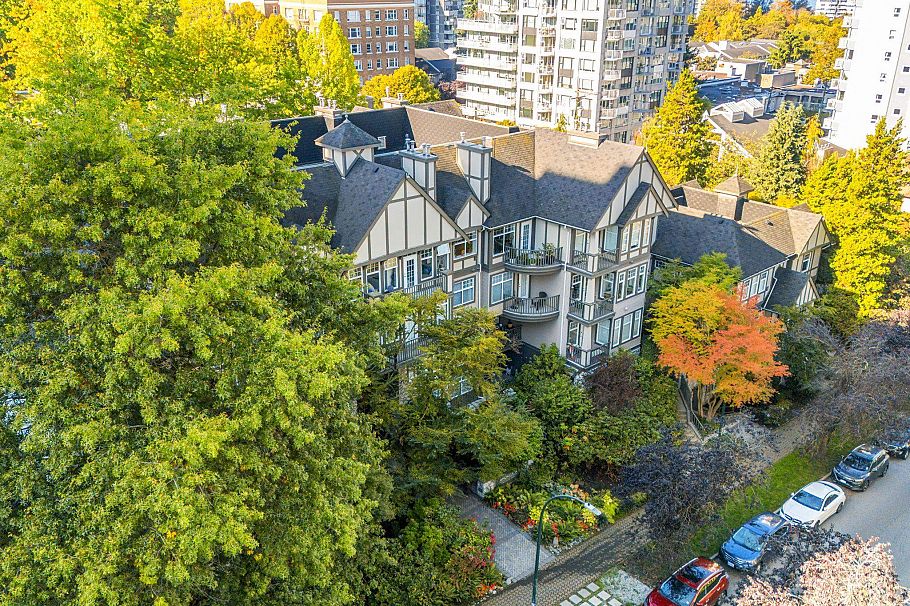 207 1388 Nelson Street Vancouver, BC - 24