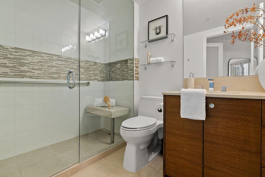 1603 388 Drake Street Vancouver, BC - 16